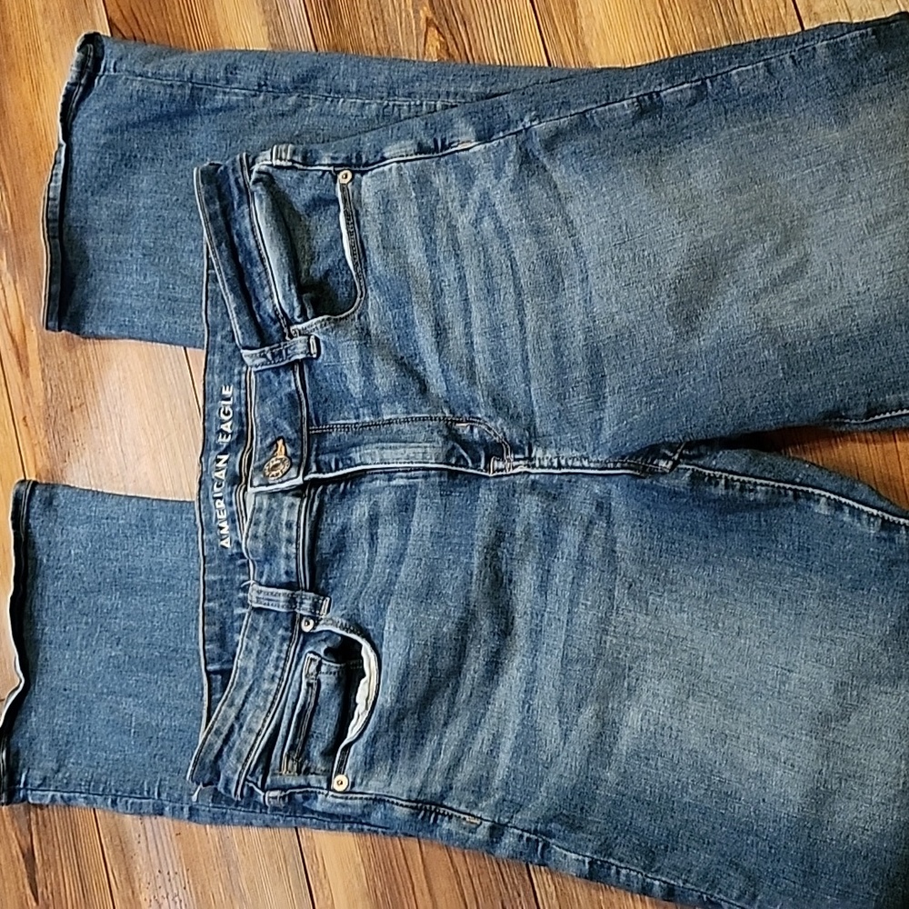 American Eagle Hi rise skinny kick jeans